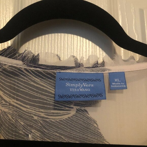 Vera Wang navy and‎ cream sheer button up 3/4 sleeve with ruffle neck collar XL - Picture 2 of 3